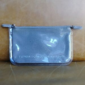 RARE Louis Vuitton Foundation museum event Cosmetic pouch bag clutch